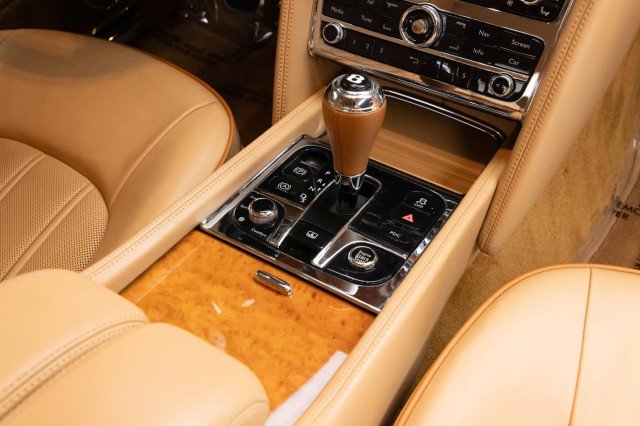 Used 2012 Bentley Mulsanne image 20