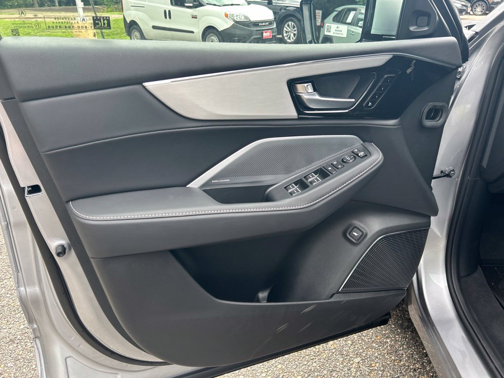 New 2026 Acura MDX w/ Technology Package AWD/4WD image 16