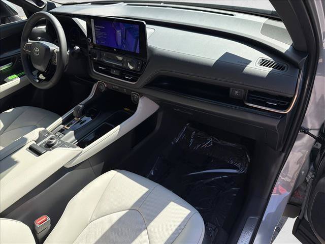 New 2026 Toyota Grand Highlander AWD Hybrid image 24