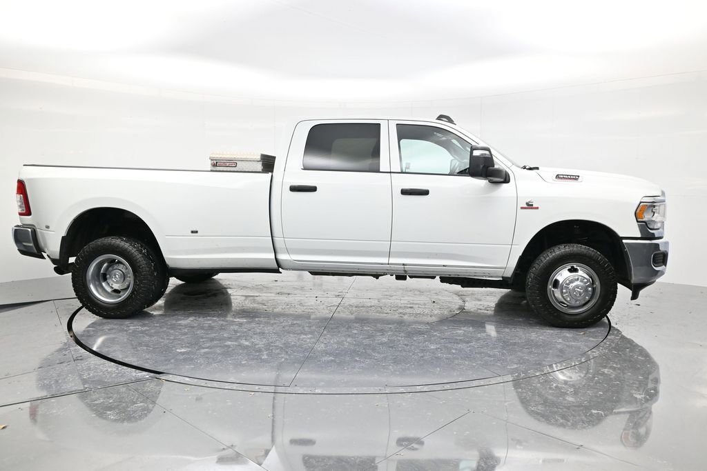 Used 2024 RAM 3500 Tradesman w/ Chrome Appearance Group image 4
