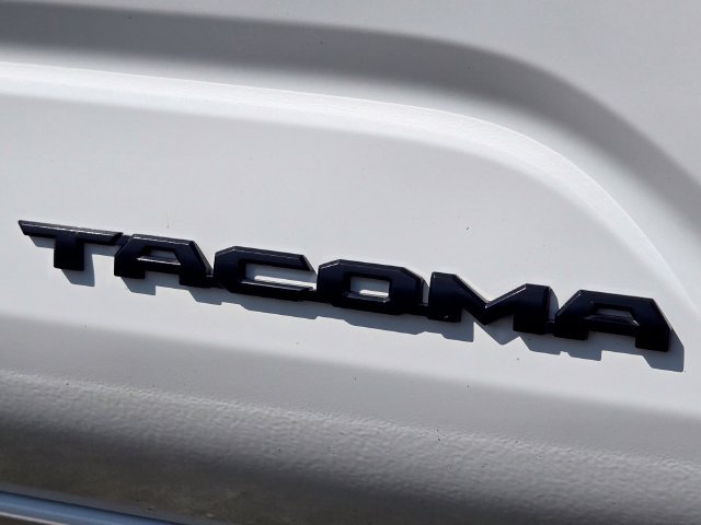 Used 2025 Toyota Tacoma TRD Off-Road AWD/4WD image 20