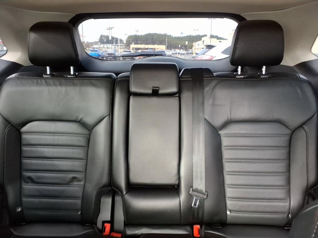 Used 2018 Ford Edge SEL w/ Equipment Group 201A image 17