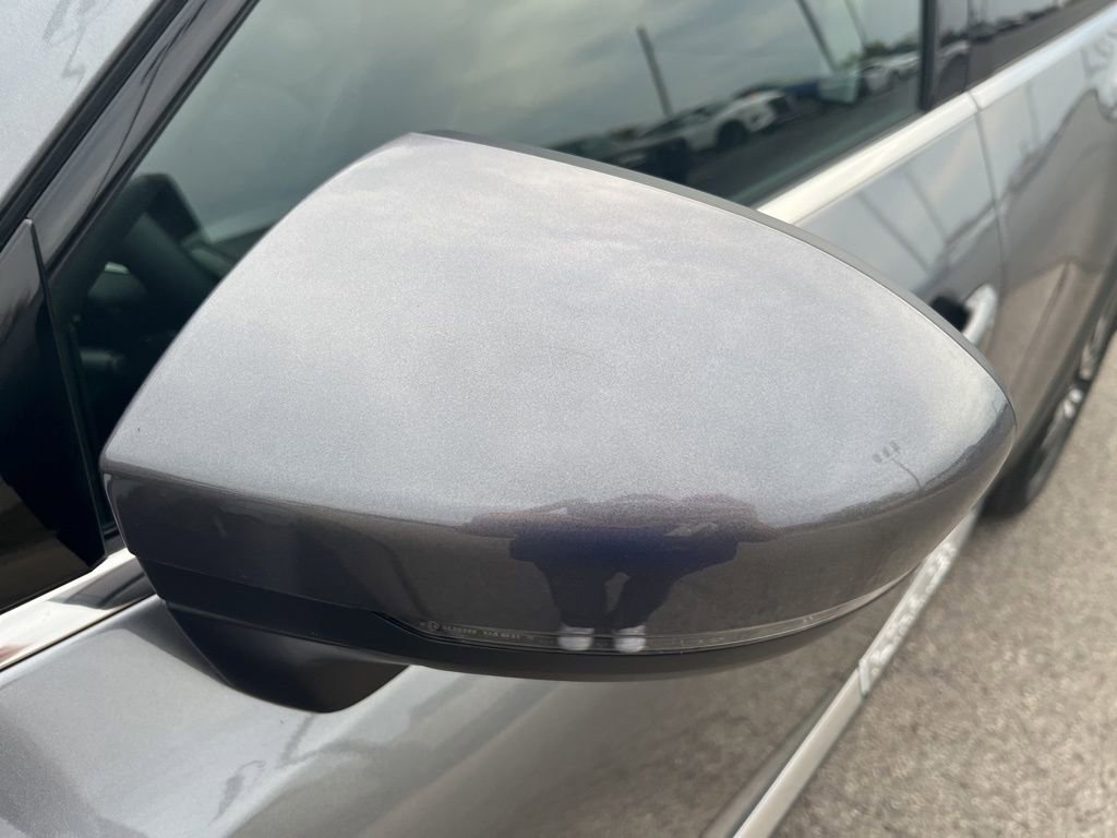 Used 2025 Nissan Pathfinder Platinum w/ Cargo Package image 34