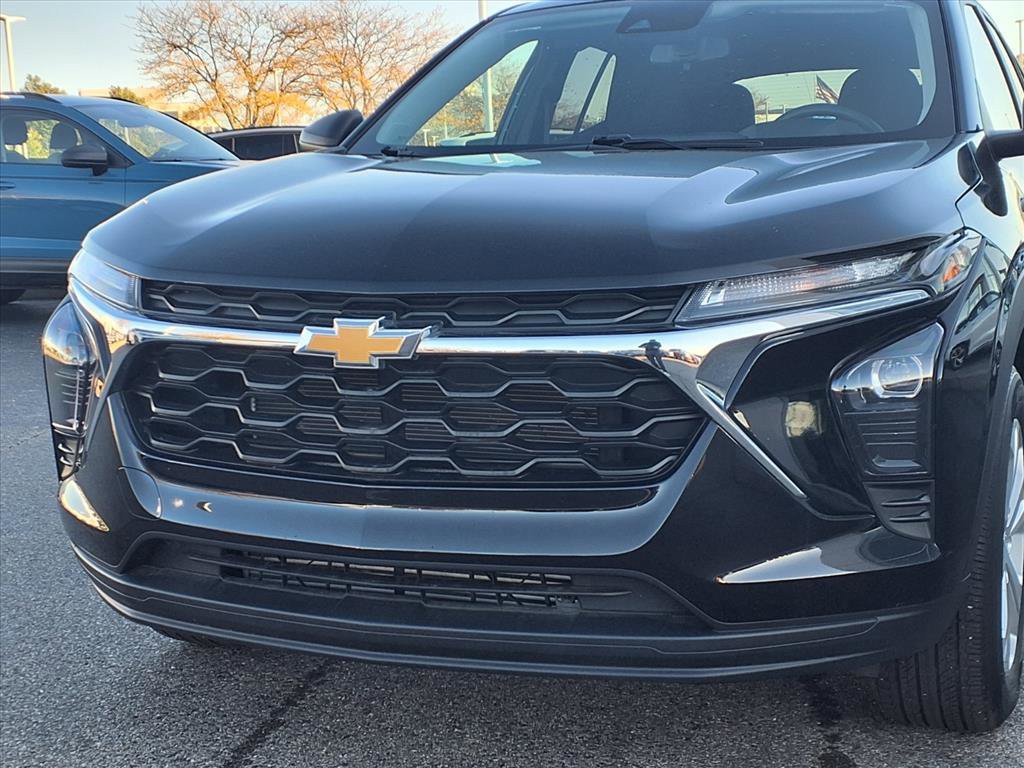 Used 2024 Chevrolet Trax LS image 20