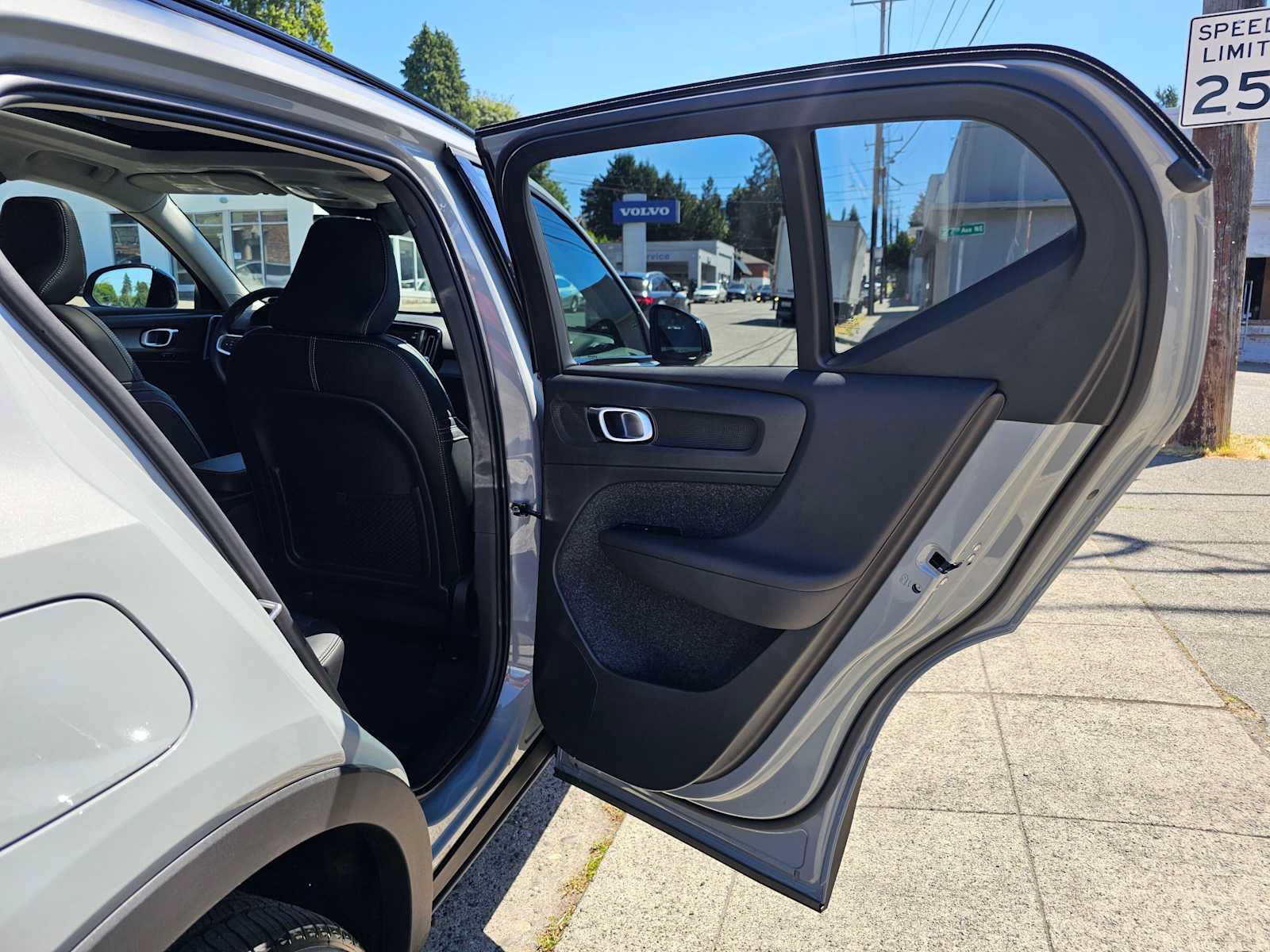 New 2026 Volvo XC40 B5 Plus w/ Protection Package Premier AWD/4WD image 13