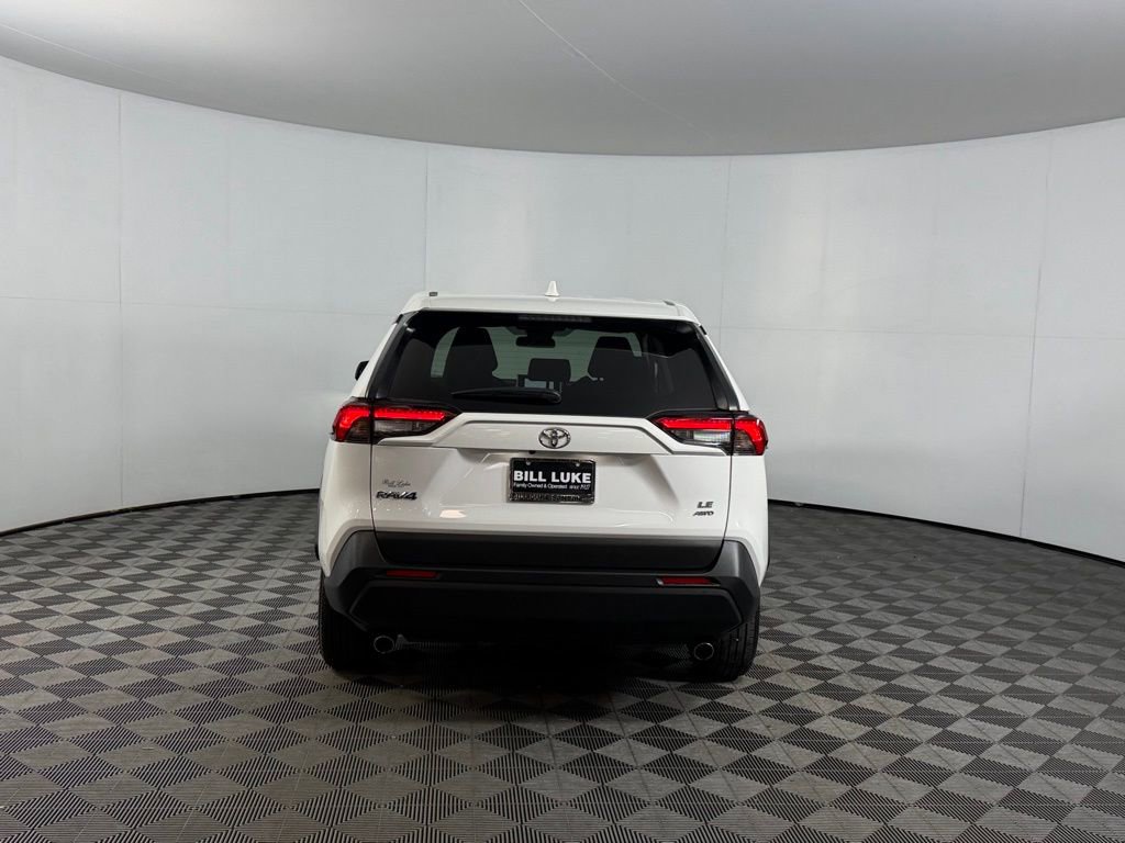 Used 2025 Toyota RAV4 LE image 8