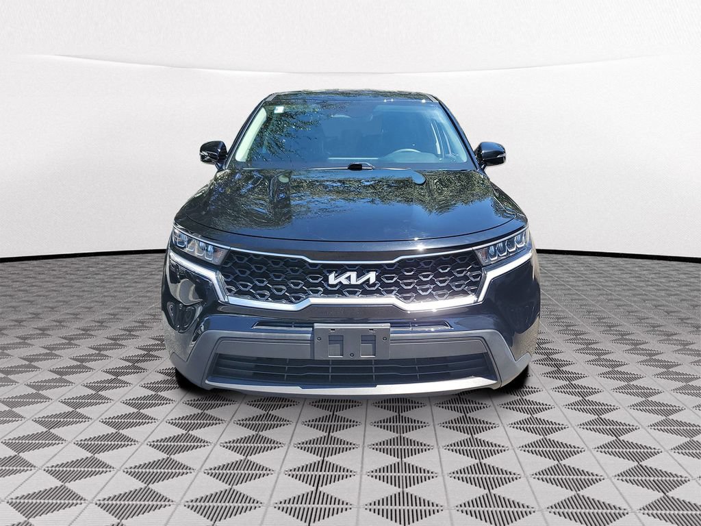 Used 2022 Kia Sorento LX FWD image 2