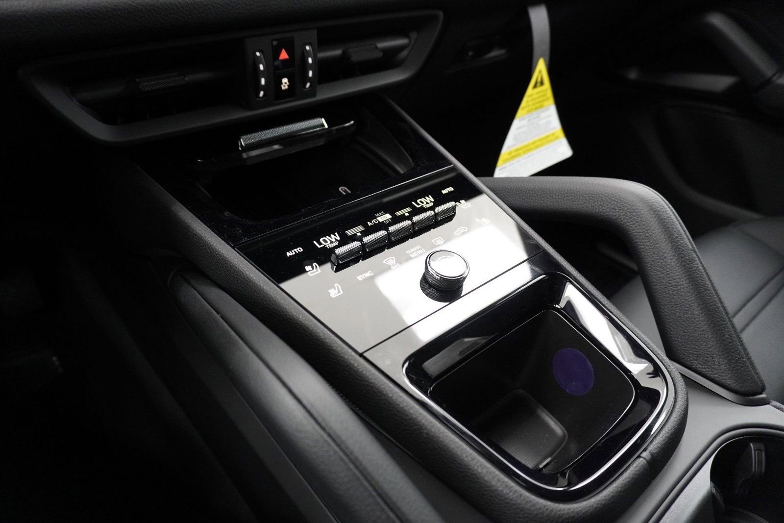 New 2026 Porsche Cayenne Coupe AWD/4WD image 18