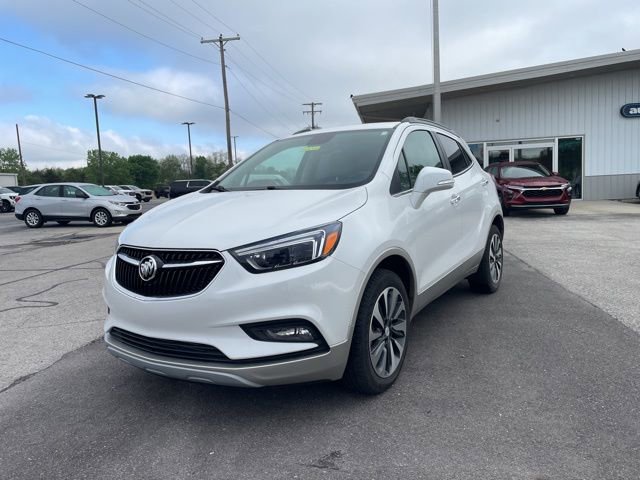 Used 2018 Buick Encore Essence AWD/4WD image 2