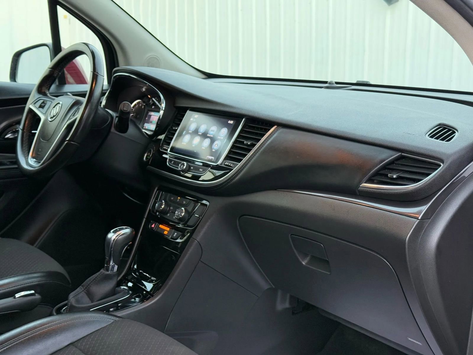 Used 2019 Buick Encore Preferred image 18