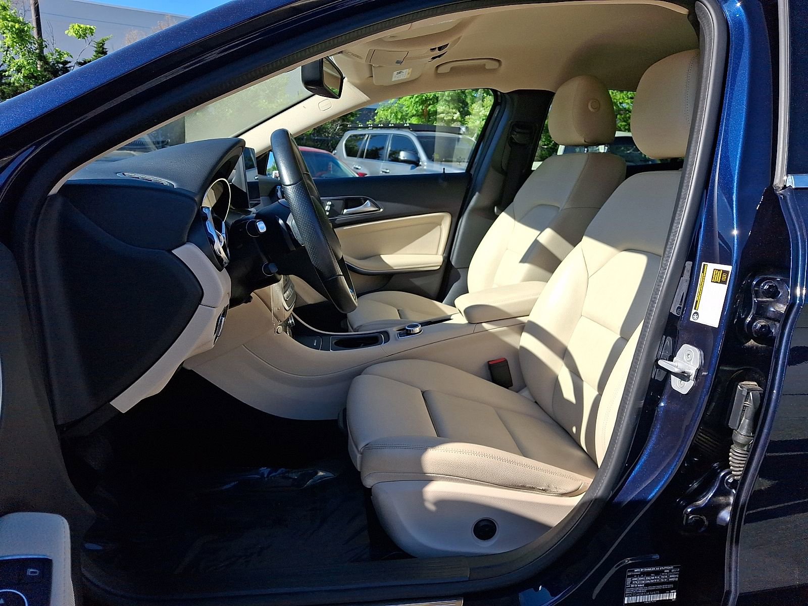 Used 2018 Mercedes-Benz GLA 250 4MATIC image 12