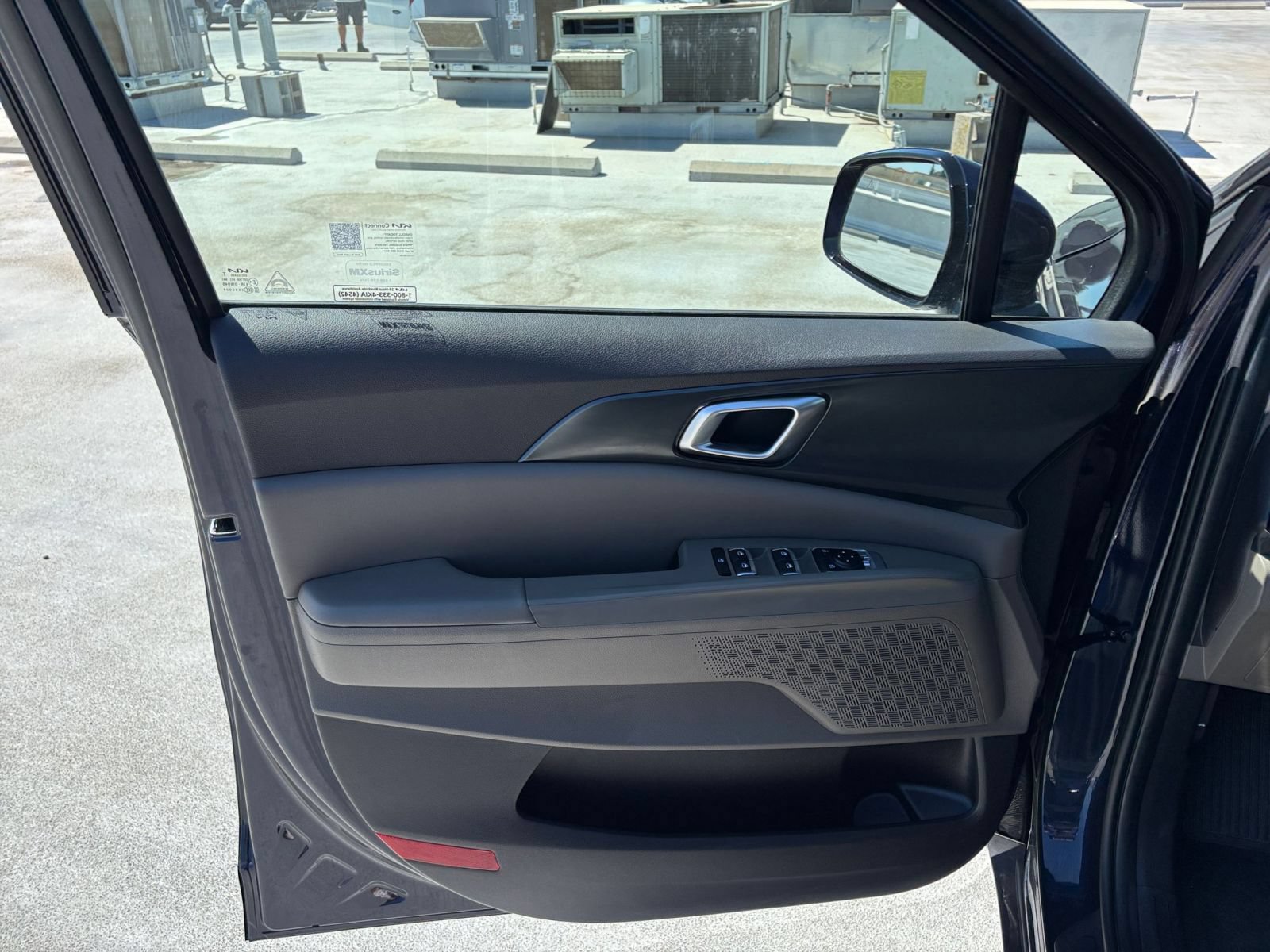Used 2026 Kia Carnival FWD image 18