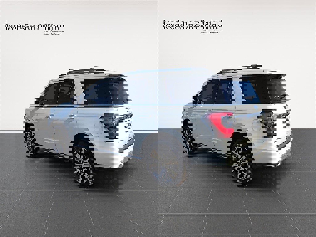 Used 2021 Ford Expedition Limited image 6