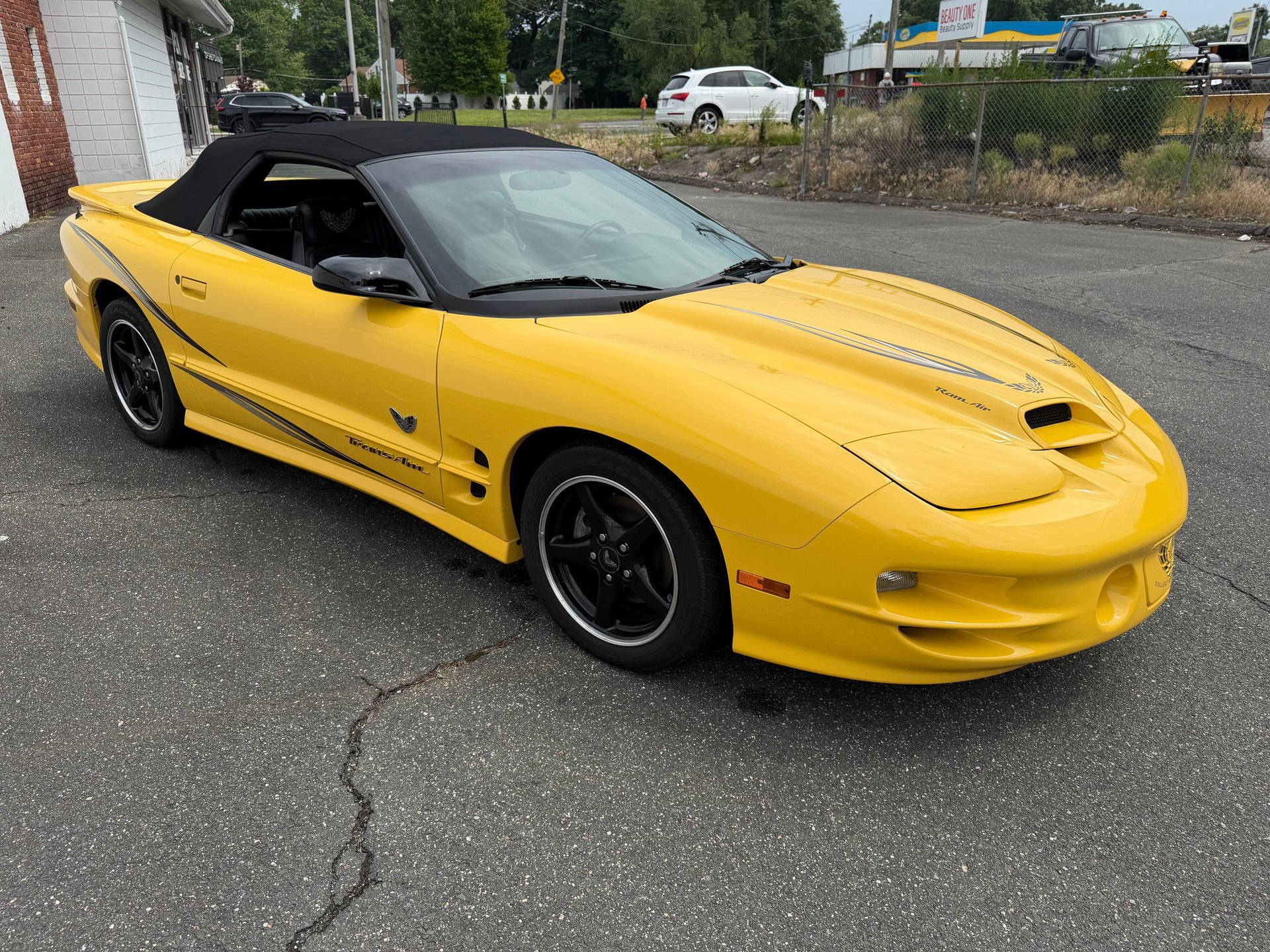Used 2002 Pontiac Firebird Trans Am RWD image 30