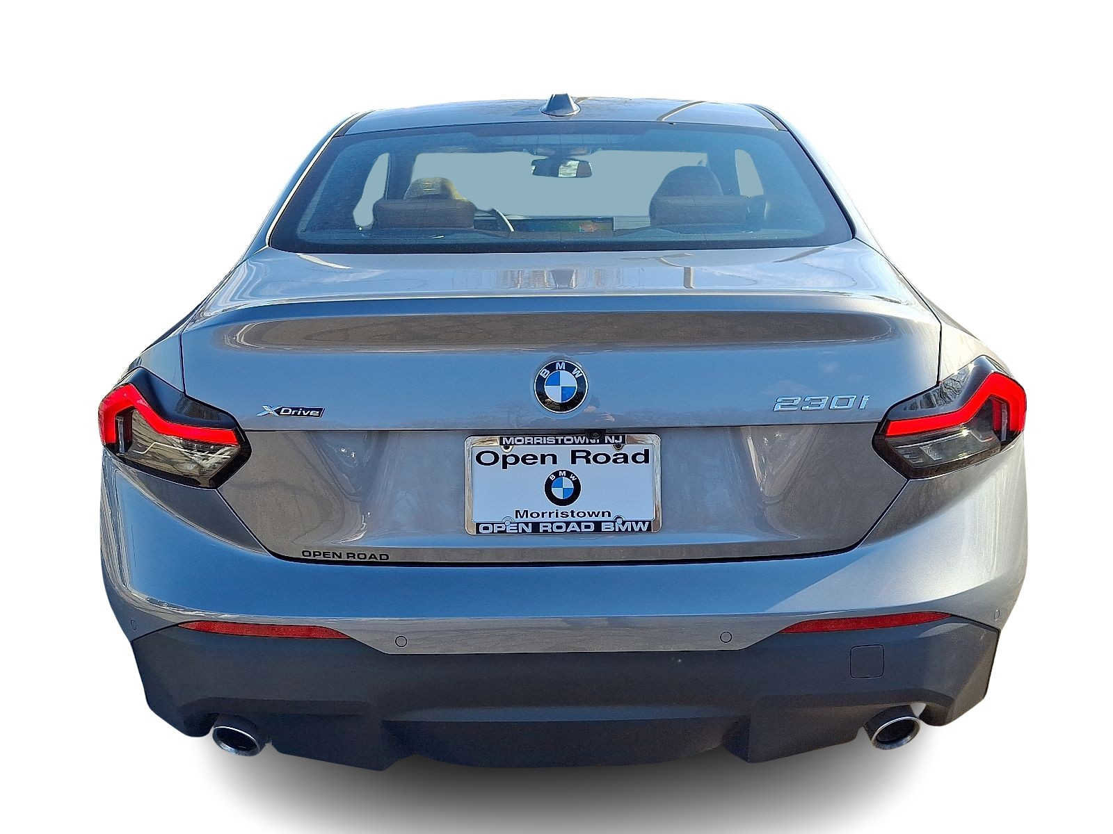 Used 2025 BMW 230i xDrive Coupe w/ Premium Package AWD/4WD image 5