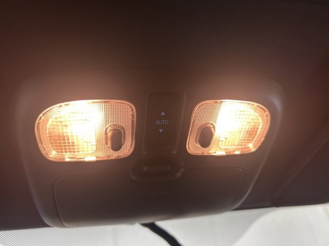 Used 2009 Ford Escape Limited image 15