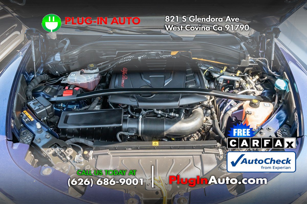 Used 2018 Alfa Romeo Stelvio AWD image 6