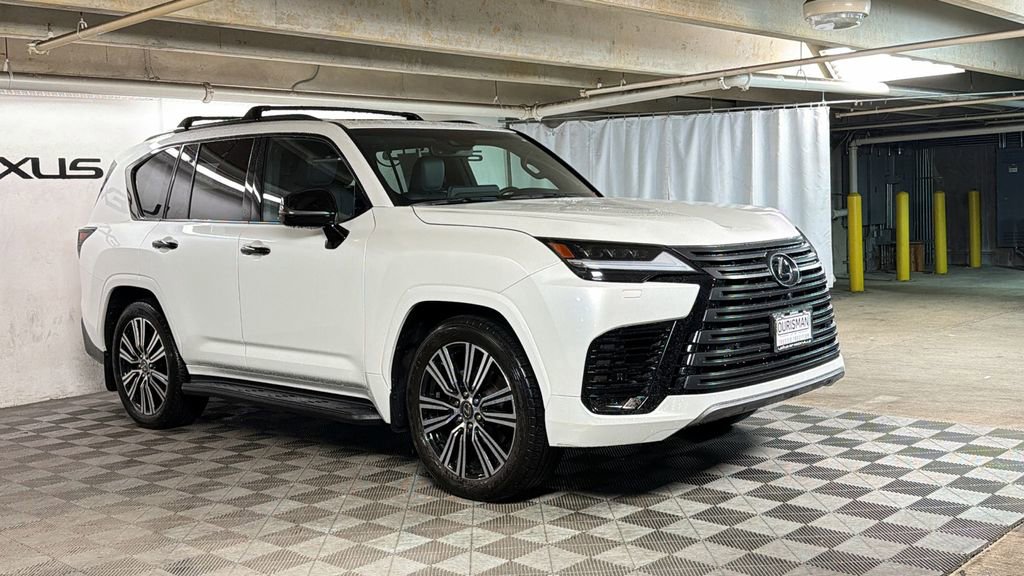 Used 2024 Lexus LX 600 4WD w/ Appearance Package