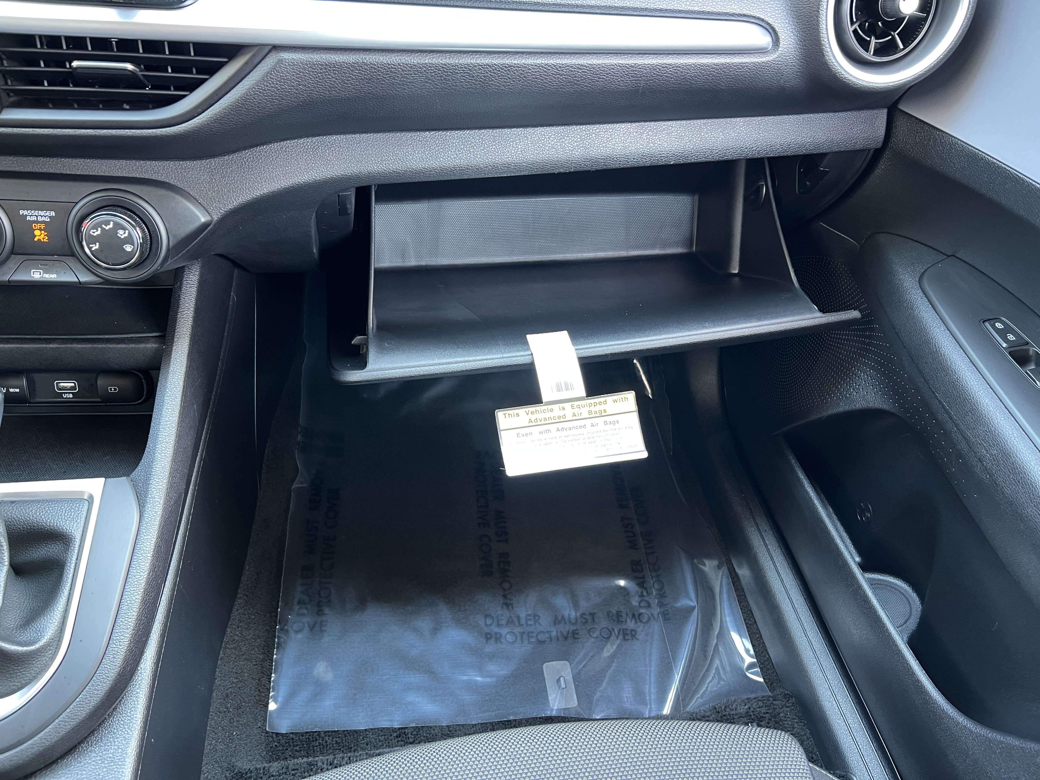 Used 2024 Kia Forte LXS FWD image 34