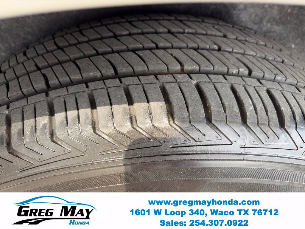 Used 2023 Chrysler Voyager LX FWD image 11