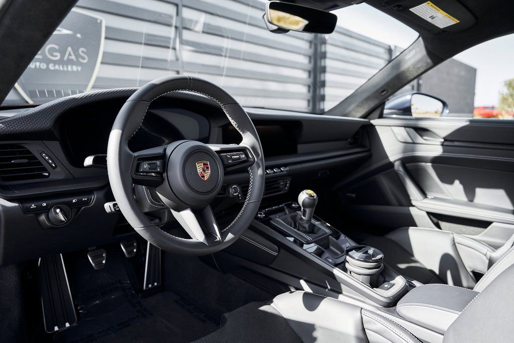 Used 2025 Porsche 911 GT3 w/ Chrono Package RWD image 3