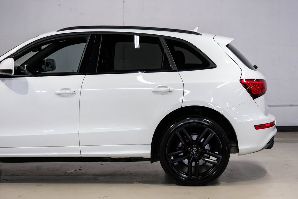 Used 2016 Audi SQ5 Premium Plus w/ Technology Package AWD/4WD image 16