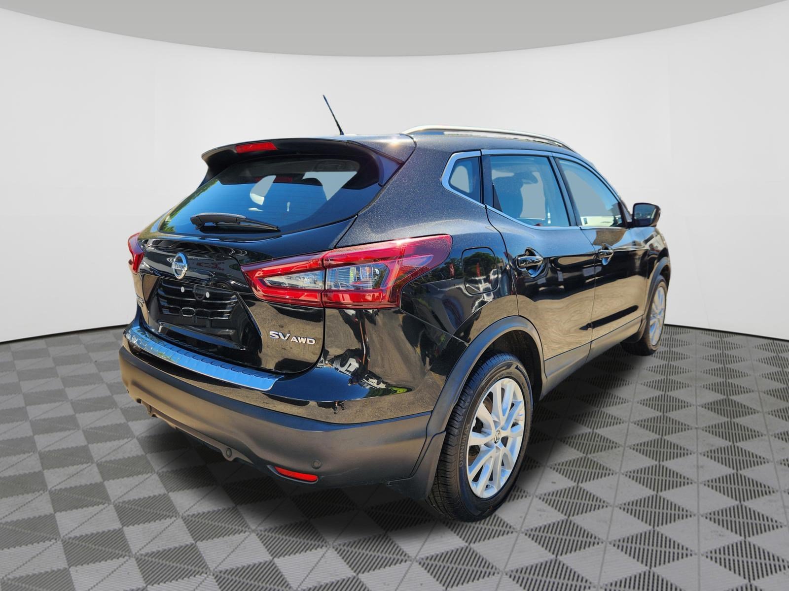 Certified 2021 Nissan Rogue Sport SV w/ Technology Package AWD/4WD image 4