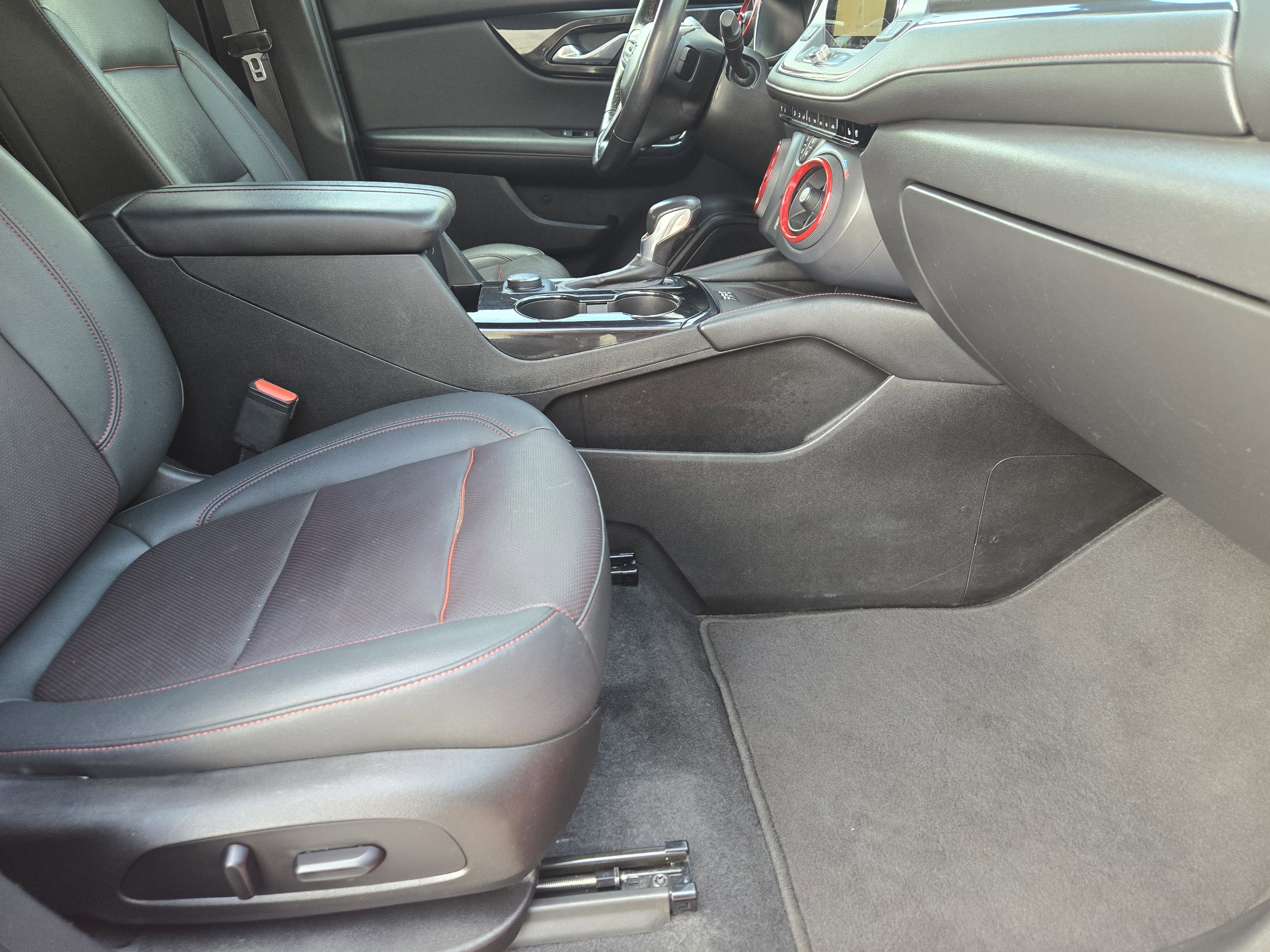 Used 2021 Chevrolet Blazer RS w/ Enhanced Convenience Package image 16