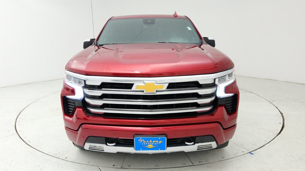 Certified 2024 Chevrolet Silverado 1500 High Country w/ High Country Premium Package AWD/4WD image 2