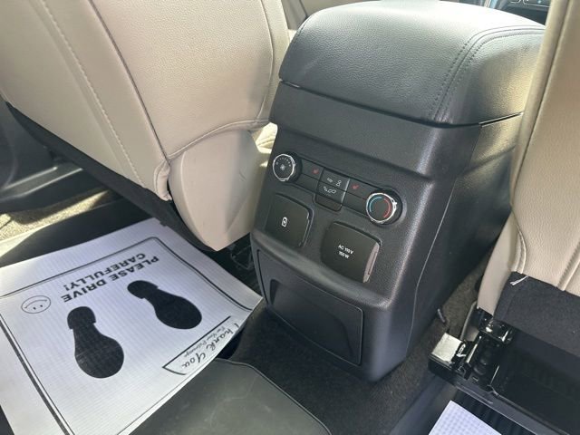 Used 2018 Ford Explorer Limited w/ Equipment Group 301A FWD image 12