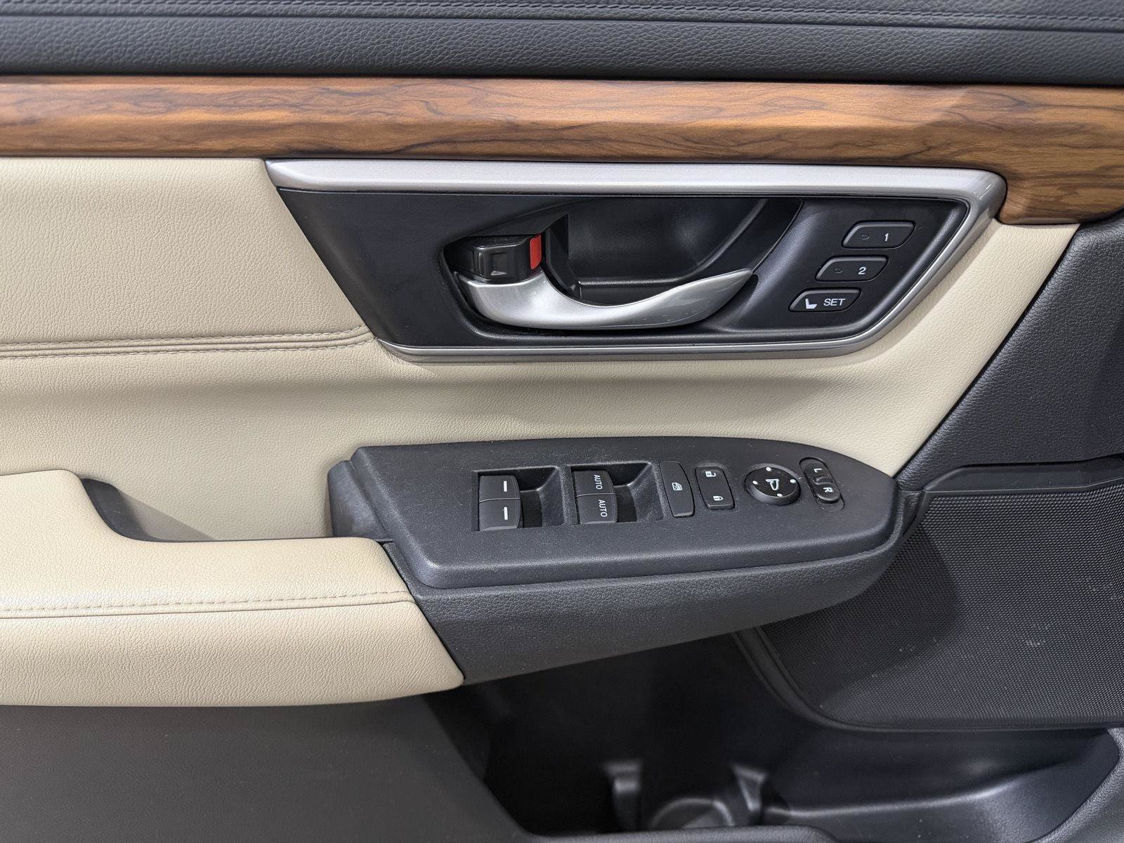 Used 2019 Honda CR-V EX-L image 11