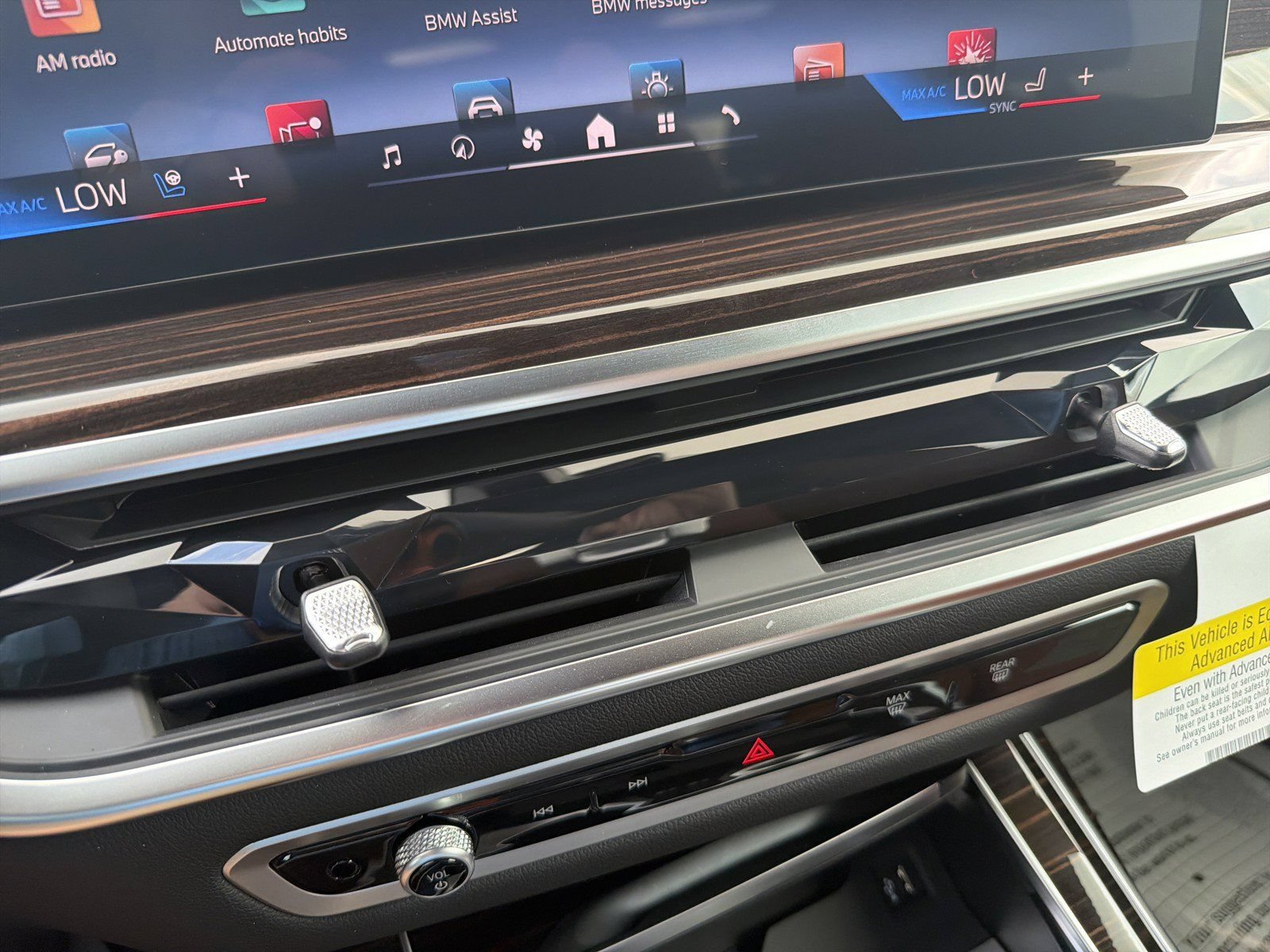 New 2027 BMW X7 M60i AWD/4WD image 34