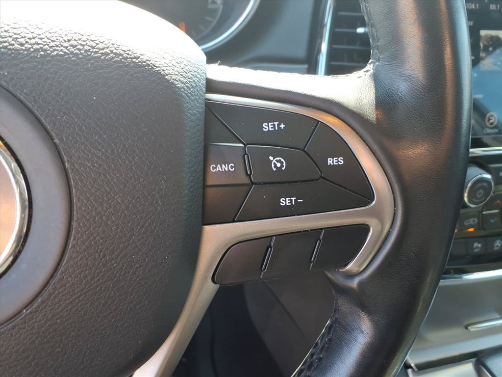 Used 2021 Jeep Grand Cherokee Limited AWD/4WD image 26