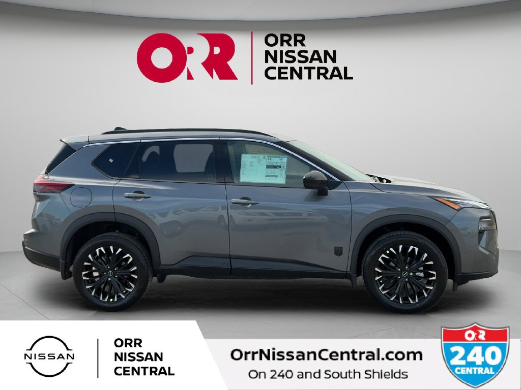 New 2027 Nissan Rogue Dark Armor FWD image 4