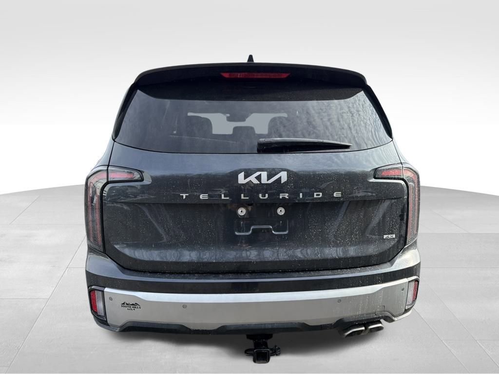 Certified 2024 Kia Telluride EX image 8