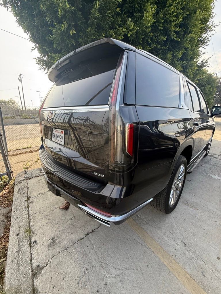 Used 2023 Cadillac Escalade Premium Luxury w/ Performance Package image 8