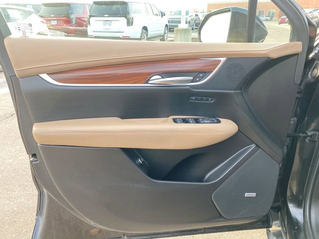 Used 2019 Cadillac XT5 Platinum image 23