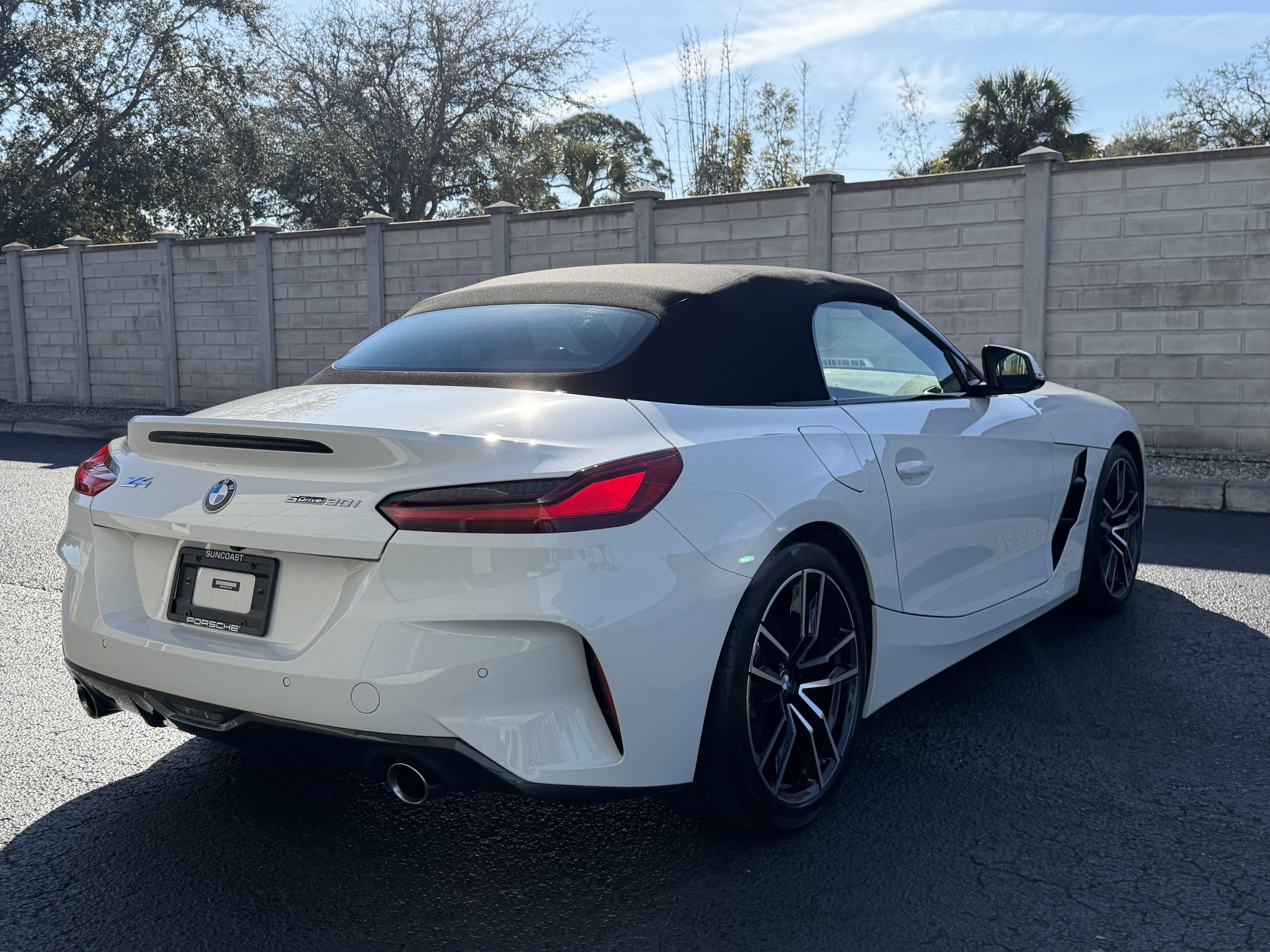 Used 2023 BMW Z4 sDrive30i w/ Driving Assistance Package image 6