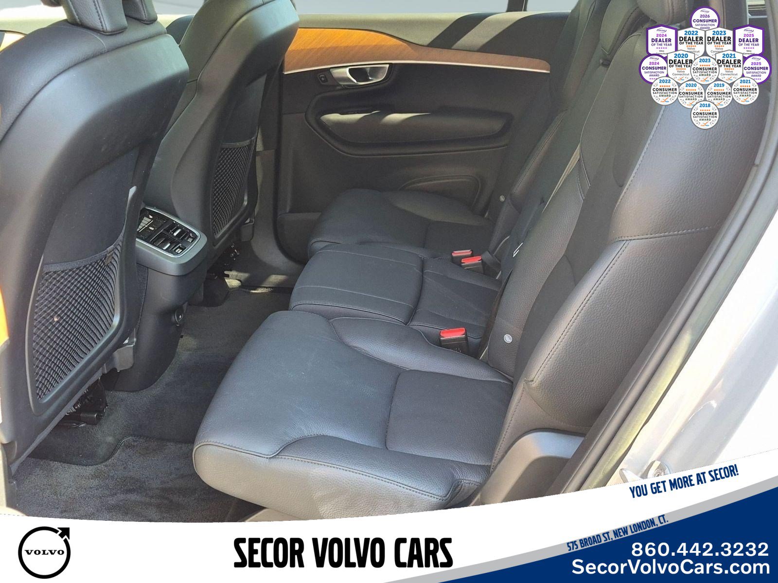Used 2023 Volvo XC90 B6 Plus AWD/4WD image 16