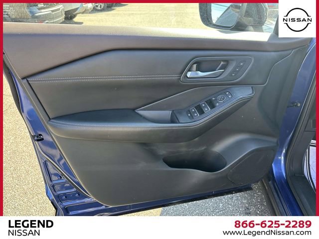 Used 2023 Nissan Rogue SL image 13