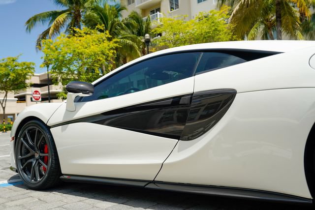Used 2017 McLaren 570S Coupe RWD image 19