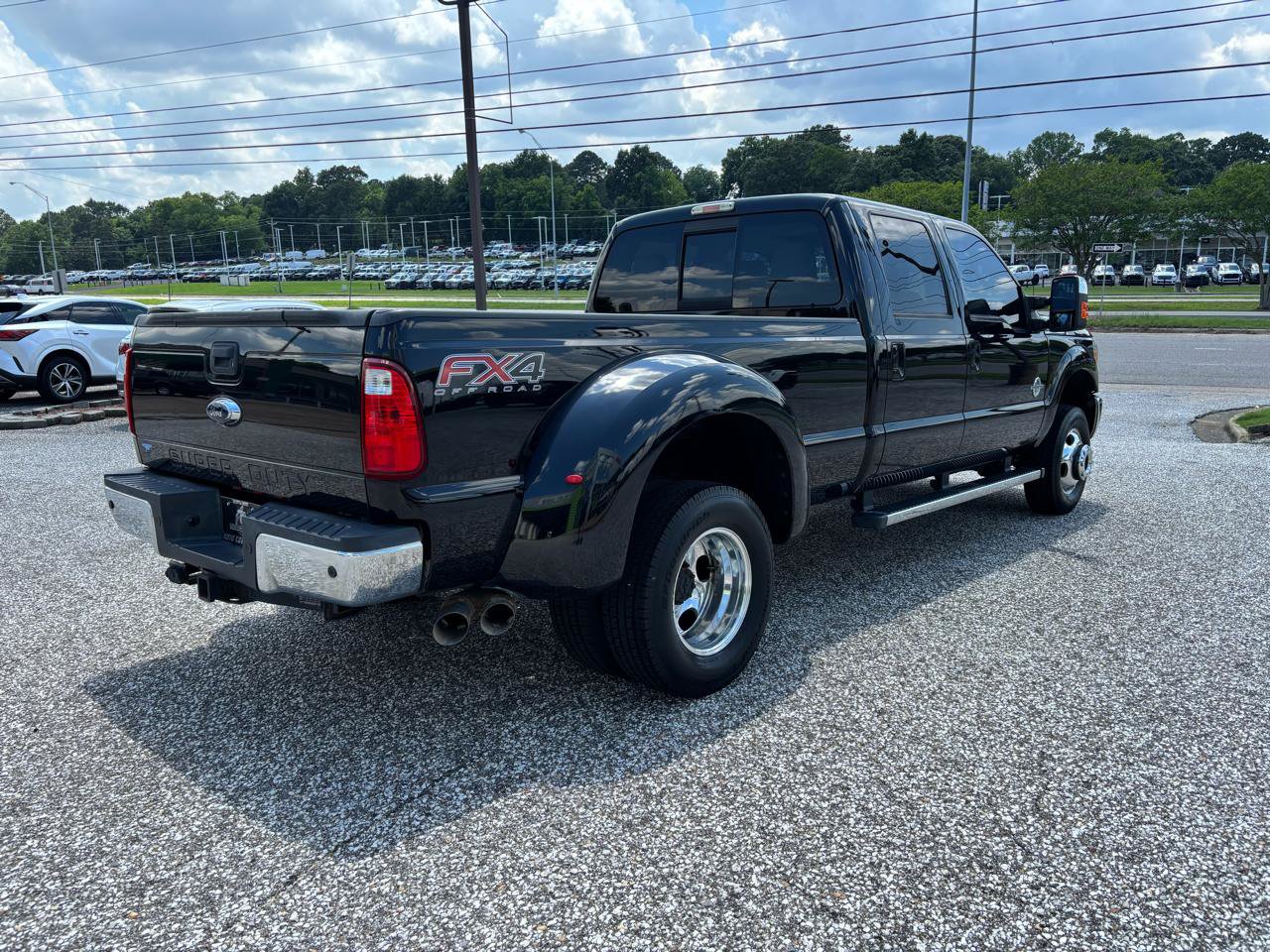 Used 2016 Ford F350 Lariat w/ Lariat Ultimate Package AWD/4WD image 5