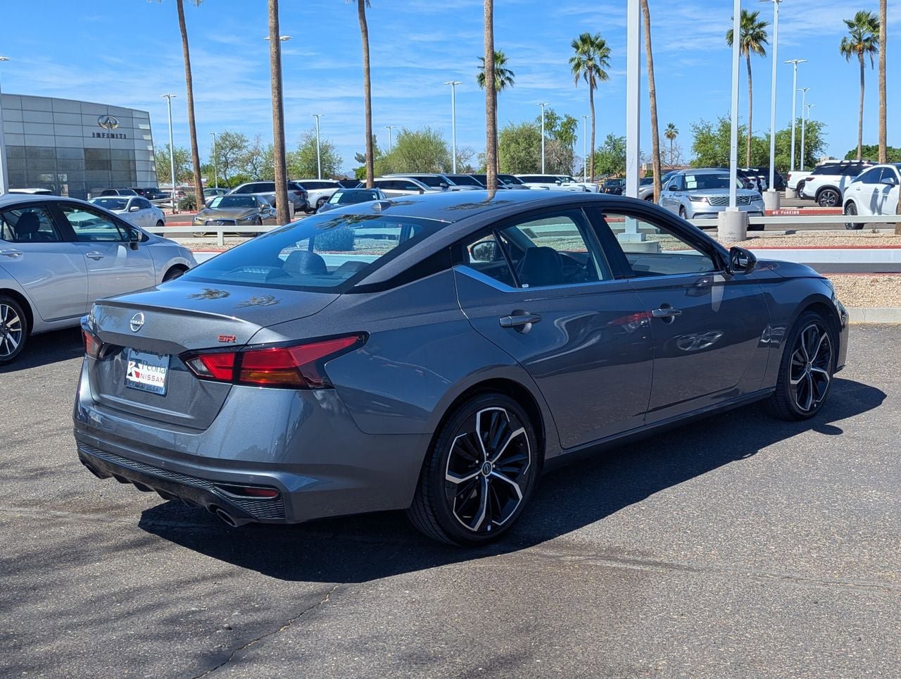 Certified 2025 Nissan Altima 2.5 SR image 8