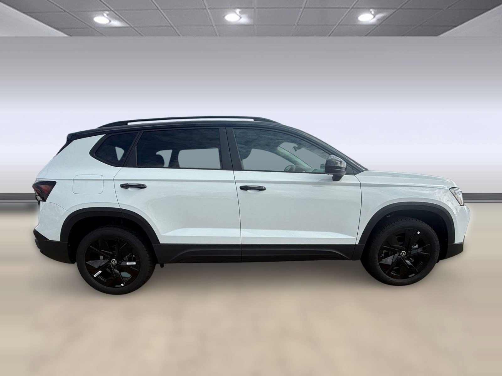 New 2026 Volkswagen Taos SE image 7