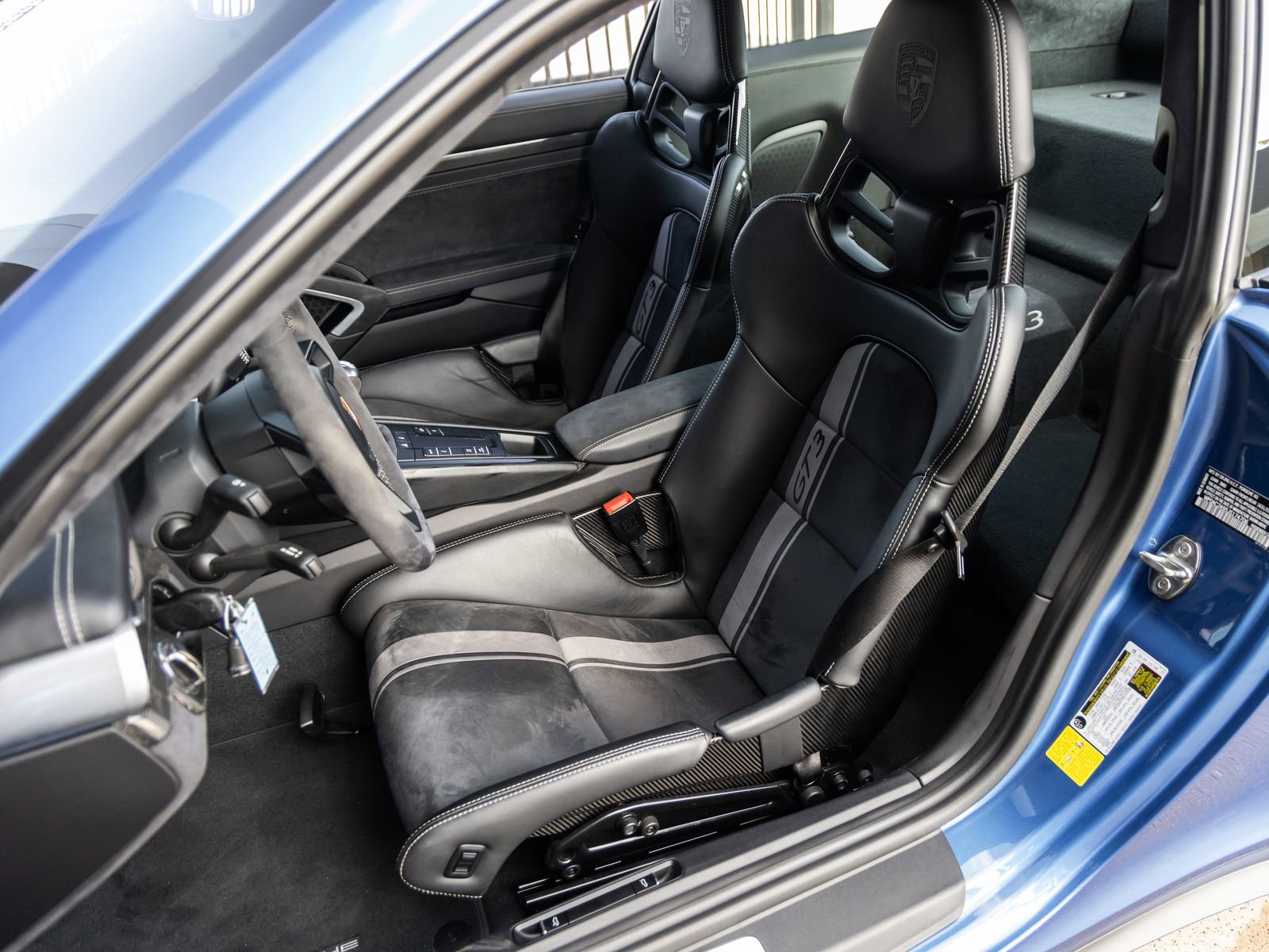 Certified 2018 Porsche 911 GT3 image 5