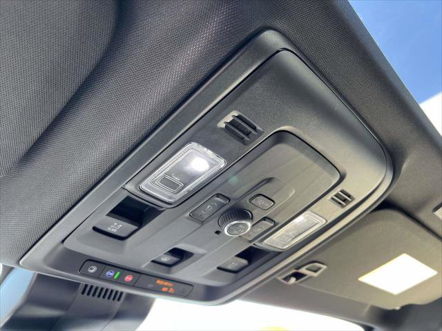 Used 2025 Chevrolet Suburban RST w/ Comfort Package AWD/4WD image 36