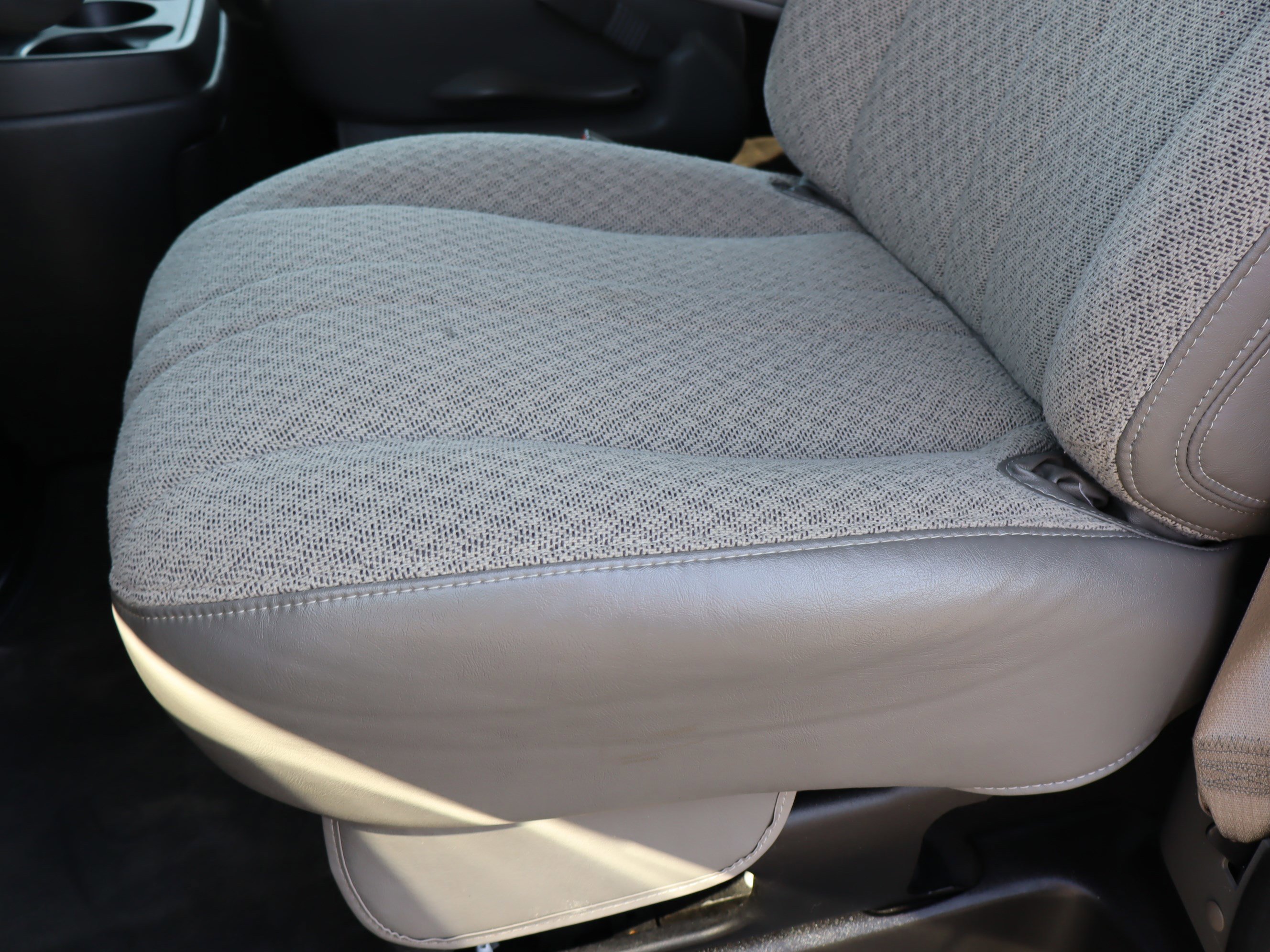 Used 2024 Chevrolet Express 3500 LT w/ LT Preferred Equipment Group image 16