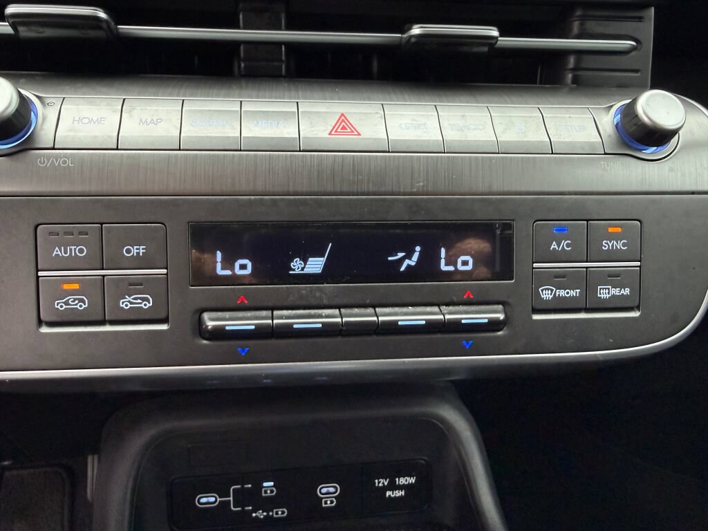 Used 2024 Hyundai Kona SEL FWD image 26