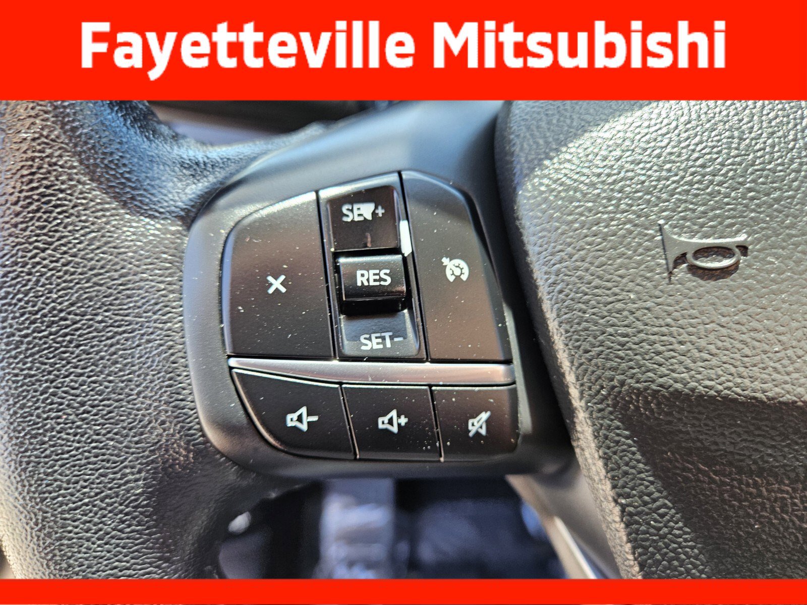 Used 2020 Ford Escape SE Sport FWD image 27