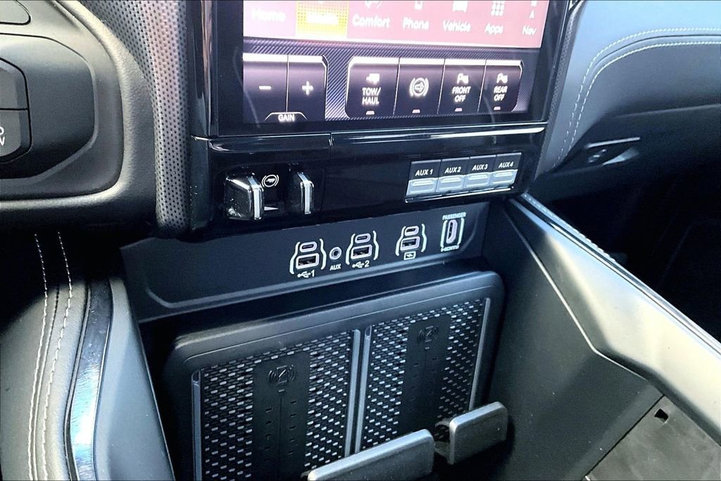 Used 2026 RAM 3500 Limited image 14